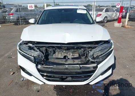 2022 Honda Accord Hybrid Touring z USA, uszkodzony, nr VIN 1HGCV3F92NA039441